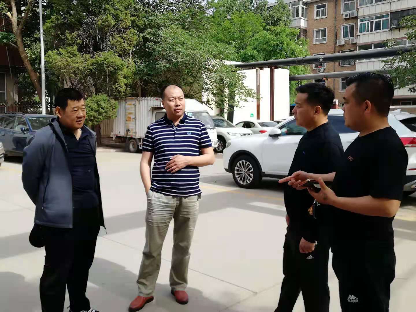 02.jpg